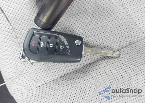 2021 Toyota Corolla Le z USA, uszkodzony, nr VIN JTDEPMAE5MJ160782